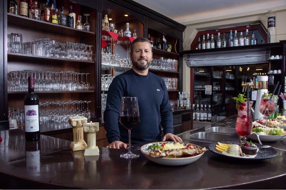 Inhaber des Griechischen Restaurant Athos in Freiberg